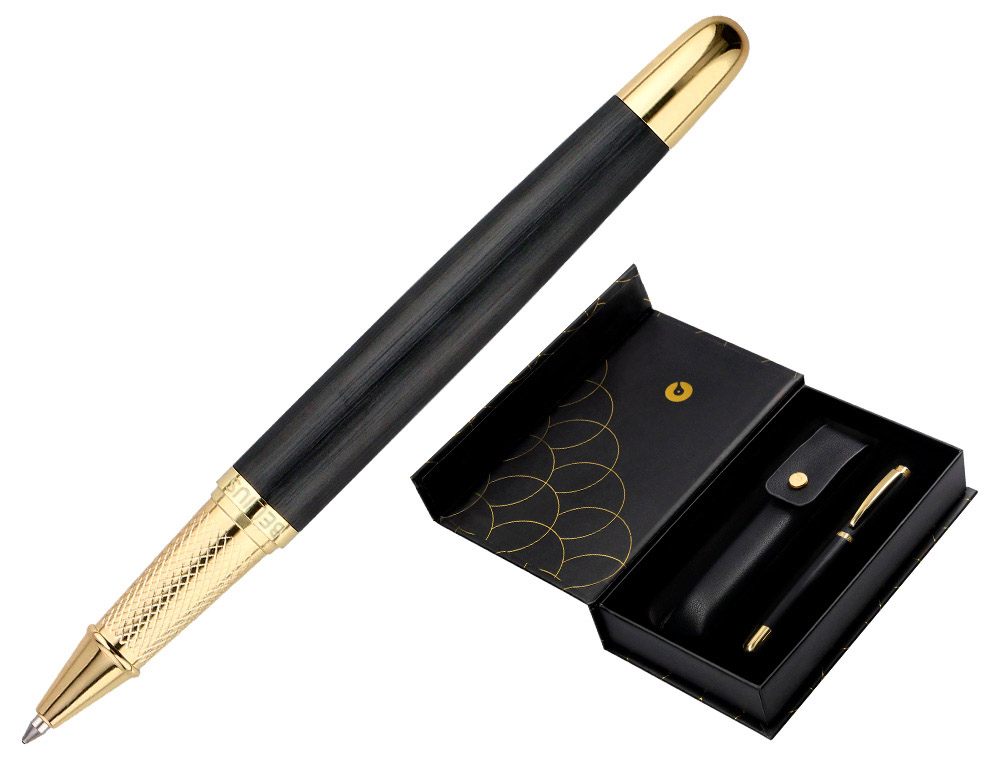 BOLIGRAFO Y ESTUCHE BELIUS PASSION DOR ALUMINIO TEXTURA CEPILLADA COLOR NEGRO Y DORADO TINTA AZUL CAJA DISEO